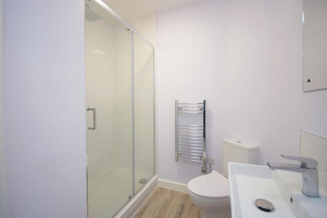 1 bed Apartment to rent Image 6