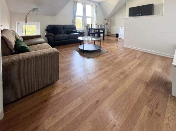 Call 02920 668585 to secure your viewing _2