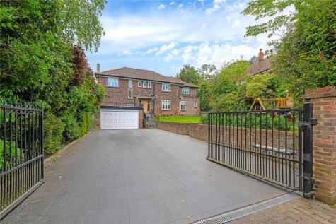 Bathgate Road, London, SW19