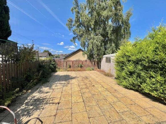 2 bed Semi-Detached Bungalow for sale Image 4