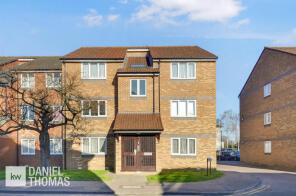 Flat 20, Redwell Court, Eleanor Way, Waltham Cross EN8 7XB