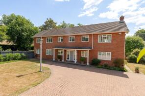1 Tree Tops, Eghams Close, Beaconsfield HP9 1XN