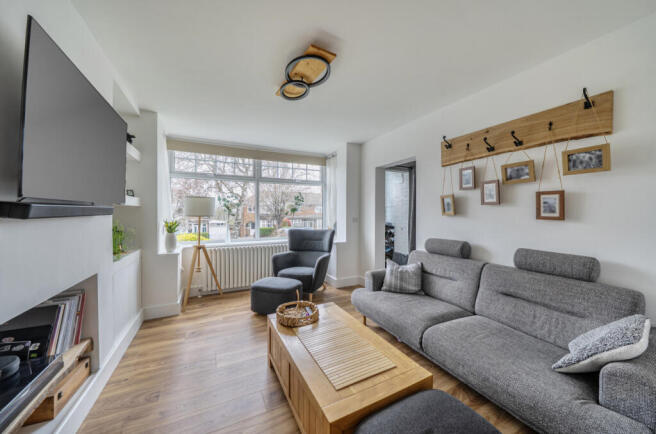 1438052-13-69cd0f...