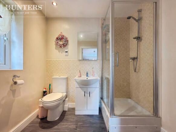 4 bed Detached for sale Image 12