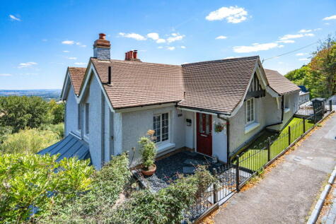 Wyche Road, Malvern, Worcestershire, WR14