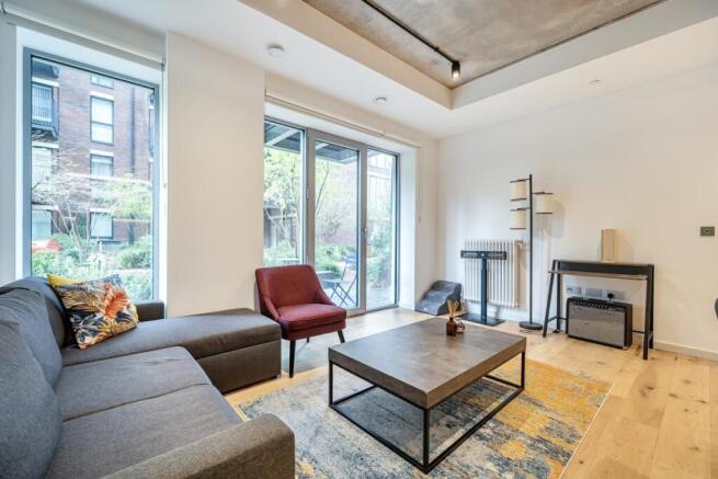 1425731-5-69b84ee...