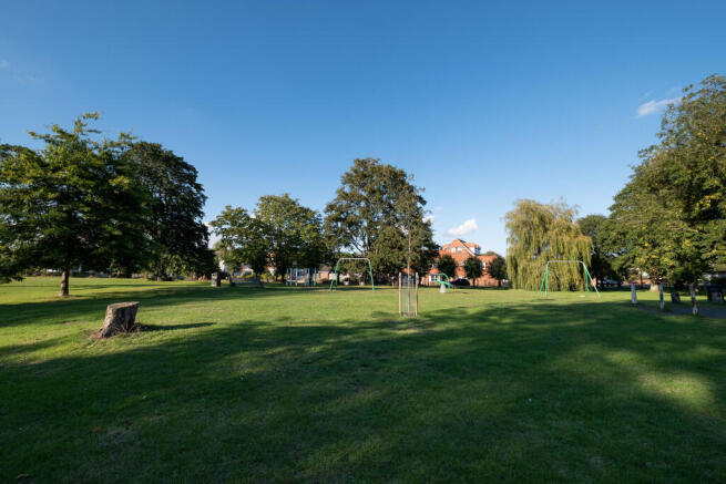 2, The Old School, The Green, Ormesby St Margaret photo 4