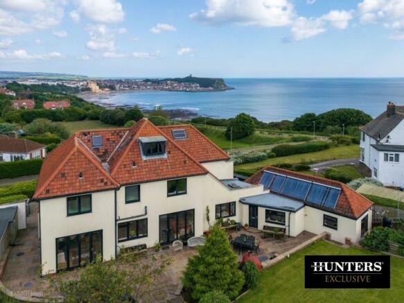 5 bed Detached for sale