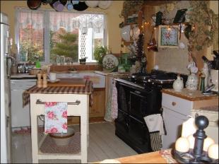 Kitchen (with AGA)