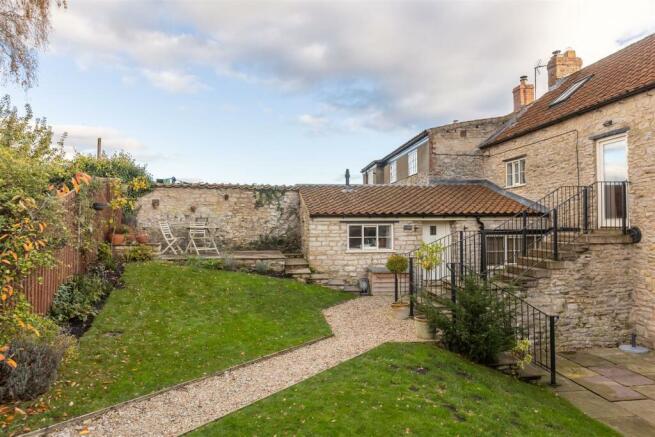 Blacksmiths House External-13.jpg