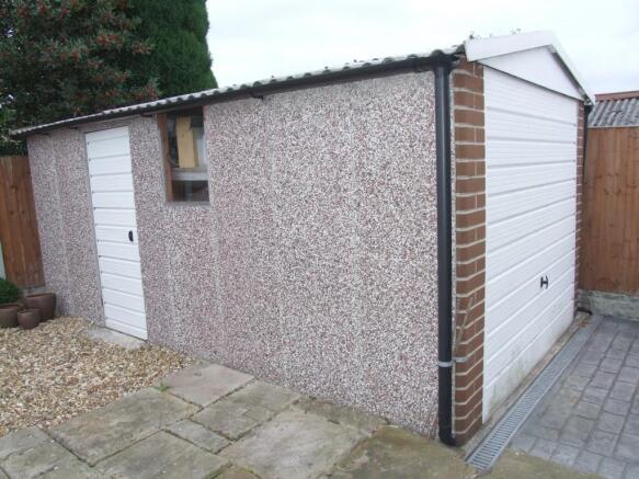 Detached Garage