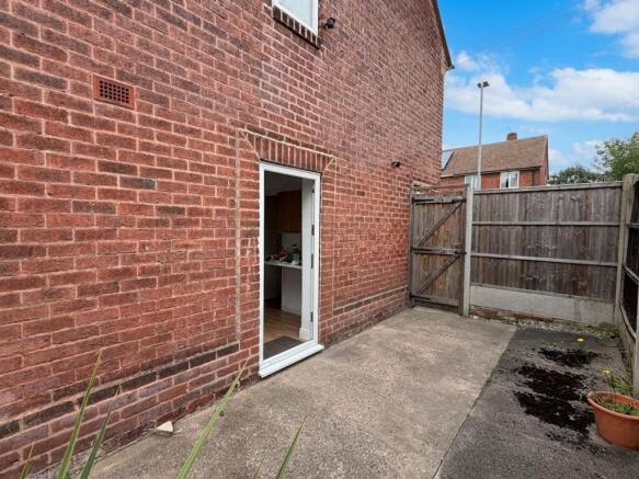 2 bed Semi-Detached for sale Image 10