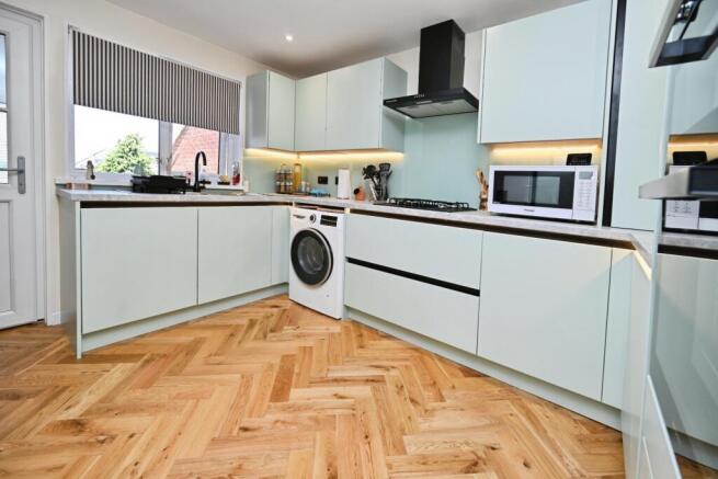 2 bed Terraced Bungalow for sale Image 3