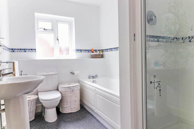Bathroom.JPG