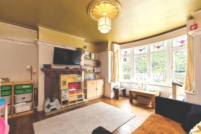 3 bed Semi-Detached for sale Image 8