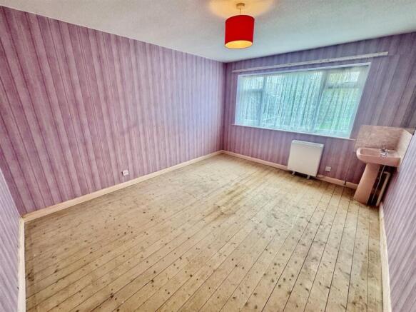 3 bed Detached Bungalow for sale Image 8