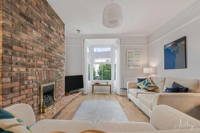 Living/Dining Room