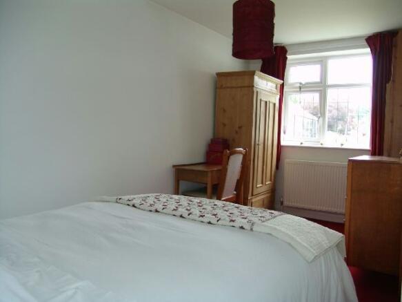 BEDROOM 2