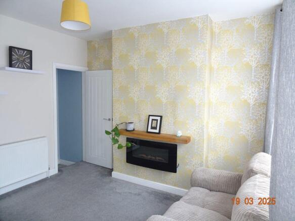 3 bed Terraced to rent Image 7