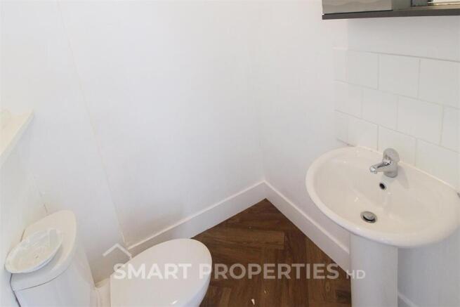 1 bed House to rent Image 6
