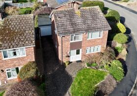 5, Manor Close, St. Neots PE19 5DU