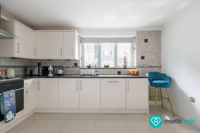 4 bed Semi-Detached for sale Image 12
