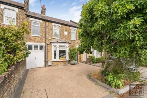 Gordon Hill, Enfield