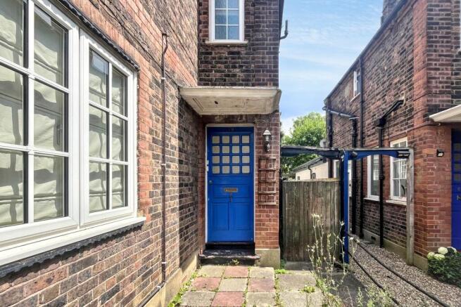 79 Valley Road, Streatham, London SW16 2XL