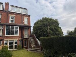 28, Knowle Terrace, Burley, Leeds LS4 2PA