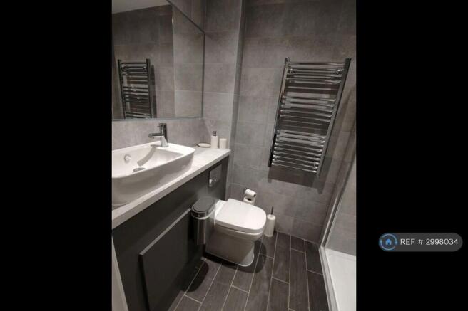 1 bed Flat to rent Image 6