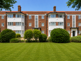 Flat 6, West Court, Great West Road, Hounslow TW5 0TL
