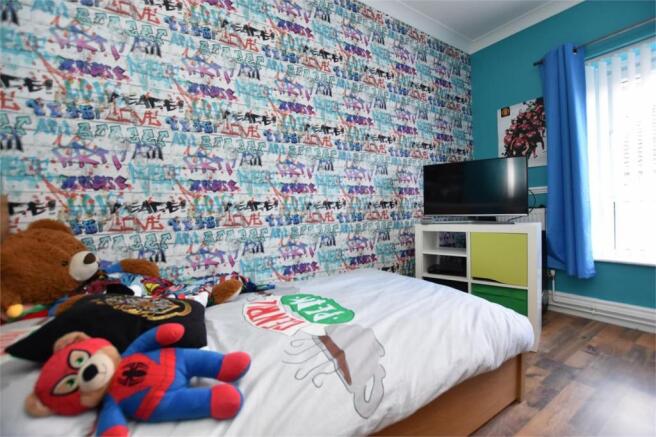 Photo 12