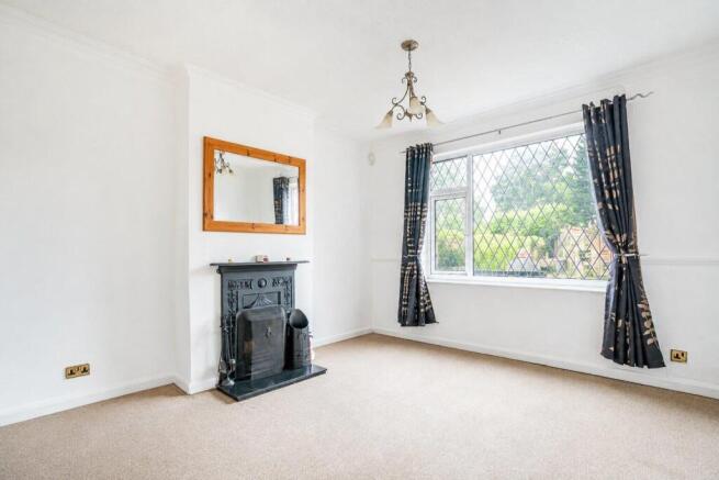 3 bed Semi-Detached for sale Image 4