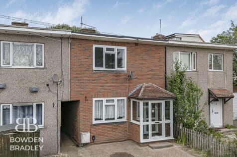 Burrow Road, Chigwell, IG7