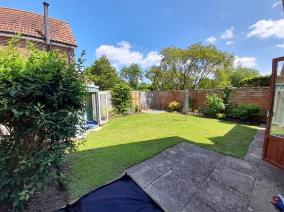 Rear garden 1.jpg