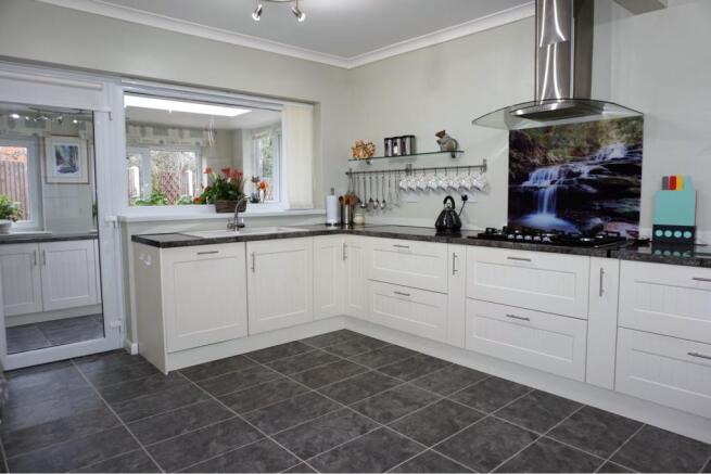 Kitchen / Diner