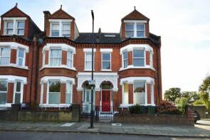 13, Gubyon Avenue, London SE24 0DU