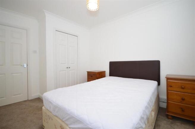 2 bed Flat to rent Image 7