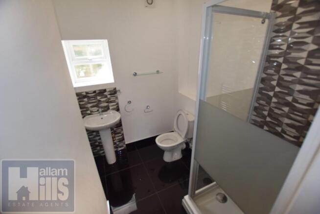 1 bed Apartment to rent Image 4