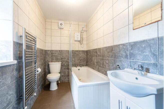 5 bed House to rent Image 12