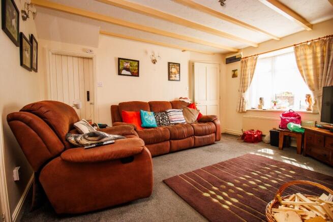 2 bed Cottage for sale Image 4