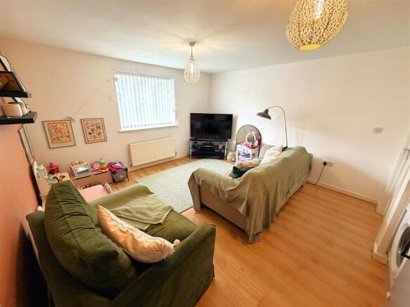 Pascal Close, Corby photo 4