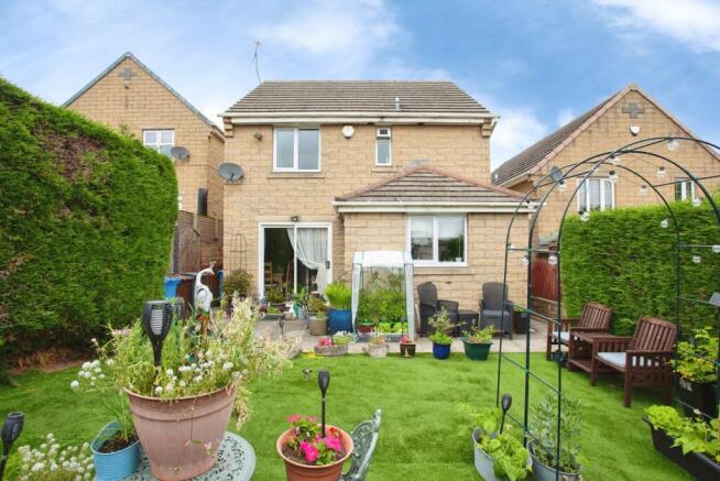 3 bed Detached for sale Image 2