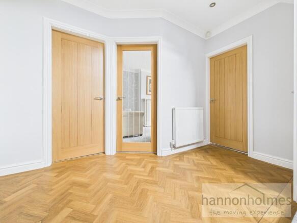 CAM05283G0-PR0137...