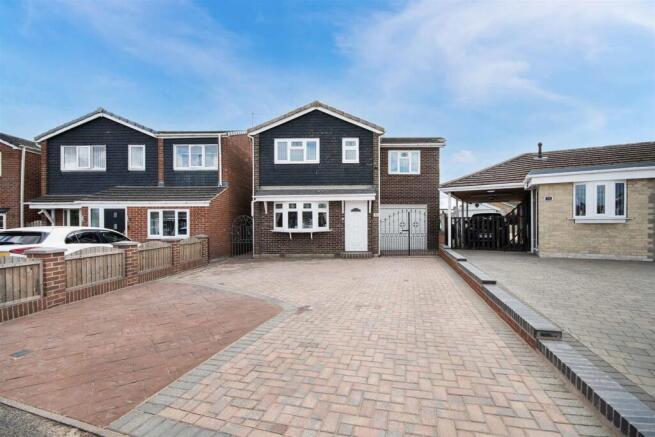 4 bed Detached for sale in rotherham