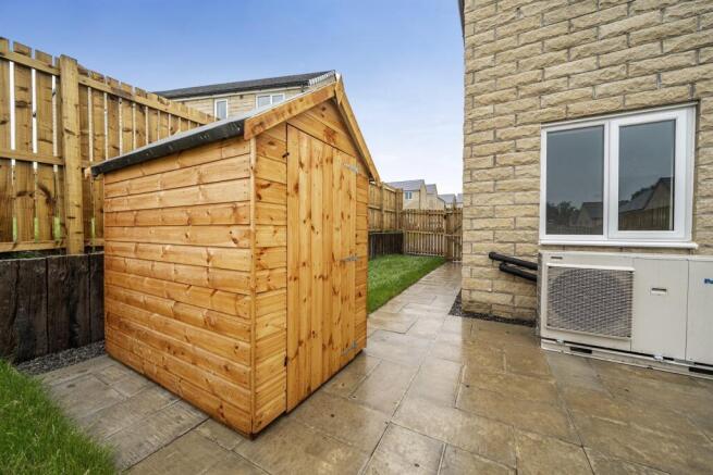 3 bed Semi-Detached to rent Image 12