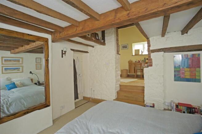 Throstle Cottage fpz
