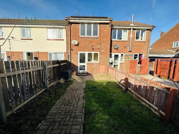 2 bed Terraced for sale Image 4
