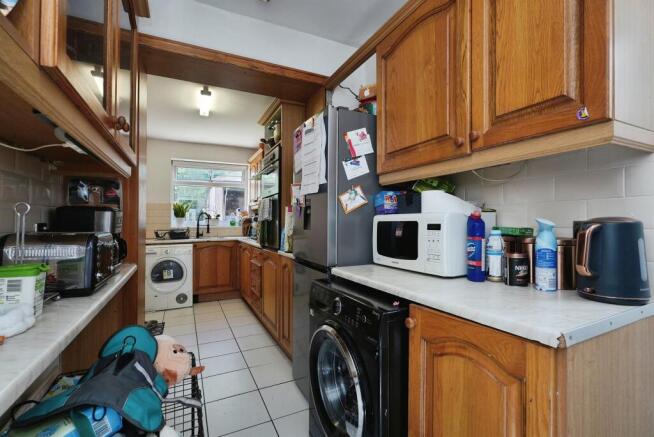 3 bed Semi-Detached for sale Image 4