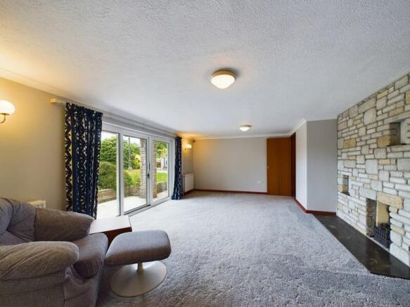 lower lounge